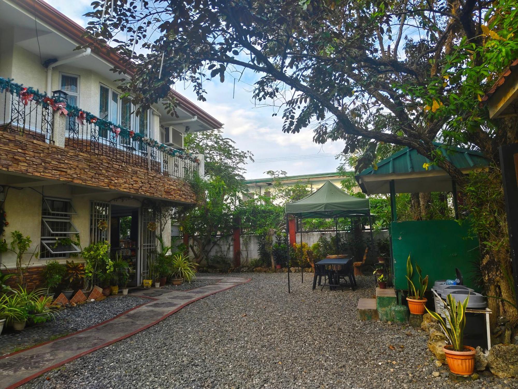 Monte Rio Gardens Bed & Breakfast Alaminos Exteriör bild